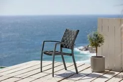 JUTLANDIA Stapelstol JEKSEN Svart -Utemöbler affär 122323