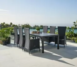 JUTLANDIA HAGEN L214 Bord Grå + 4 SKIVE Stol Svart 10 JUTLANDIA HAGEN L214 Bord Grå + 4 SKIVE Stol Svart -Utemöbler affär 178550