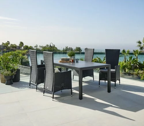 JUTLANDIA HAGEN L214 Bord Grå + 4 SKIVE Stol Svart 7 JUTLANDIA HAGEN L214 Bord Grå + 4 SKIVE Stol Svart - Bild 5