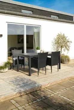 JUTLANDIA VATTRUP L170/273 Bord Svart + 4 AIDT Stol Svart 7 JUTLANDIA VATTRUP L170/273 Bord Svart + 4 AIDT Stol Svart -Utemöbler affär 182113