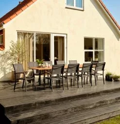 JUTLANDIA YTTRUP L210/300 Bord Hårdträ + 4 MADERNE Stapelstol Grå -Utemöbler affär 182552