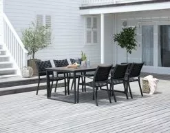 NESSKOGEN L210 Bord Brun + 4 JEKSEN Stapelstol Svart -Utemöbler affär 201779